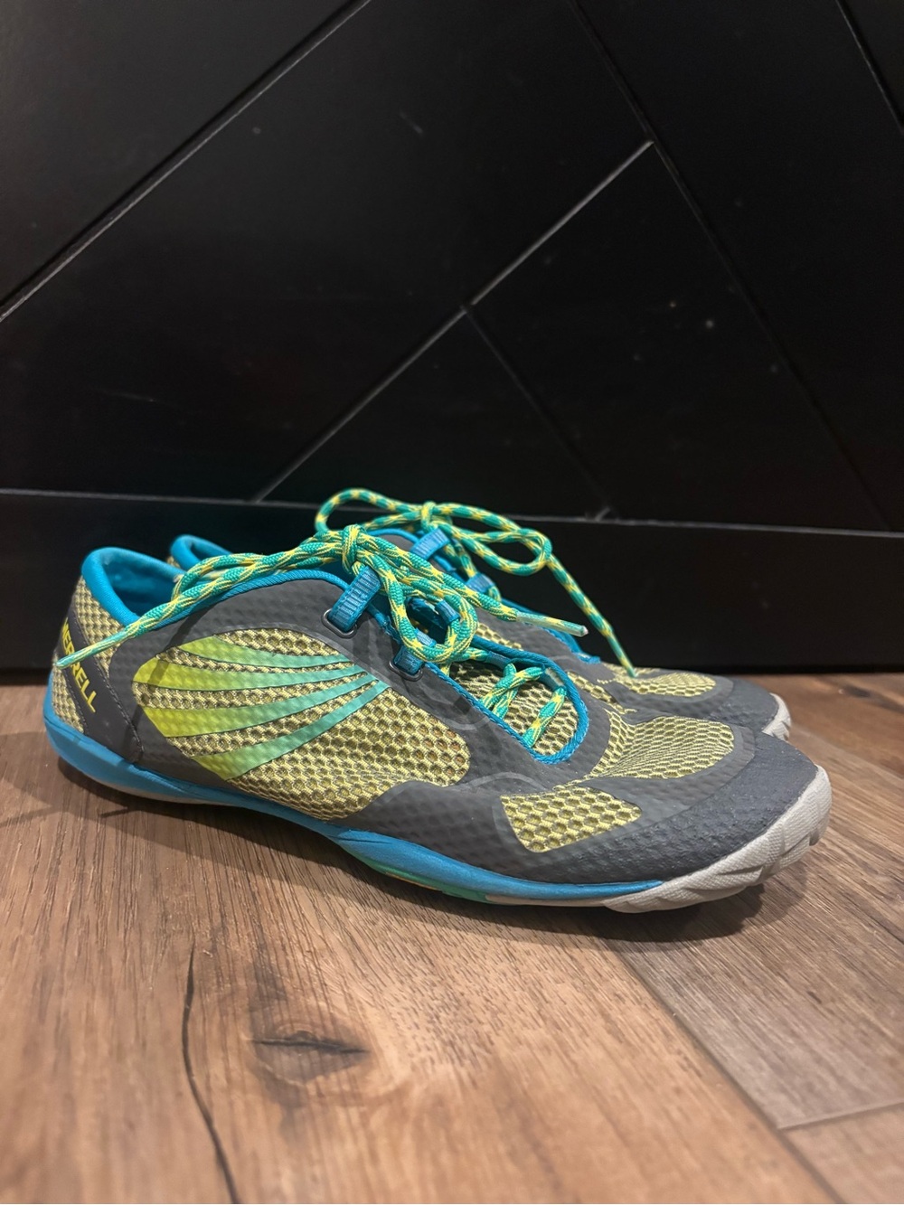 Merrell Women's Gray, Yellow & Teal Athletic Running Shoes